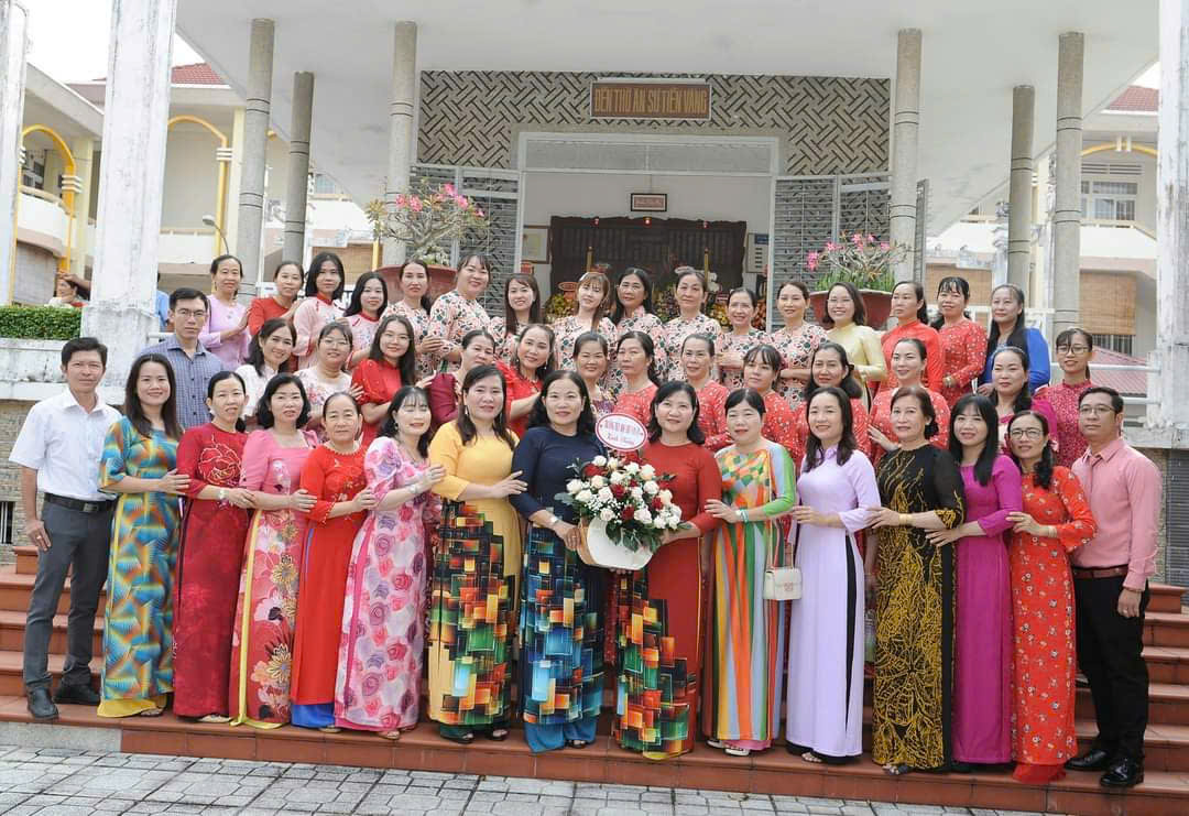 Lễ Kỉ Niệm 42 năm Ngày Nhà Giáo Việt Nam 20/11 năm học 2024 - 2025